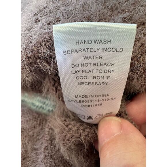 Fate Women's Colorblock Fuzzy Pullover Sweater Size M Multicolor - Picture 7 of 7